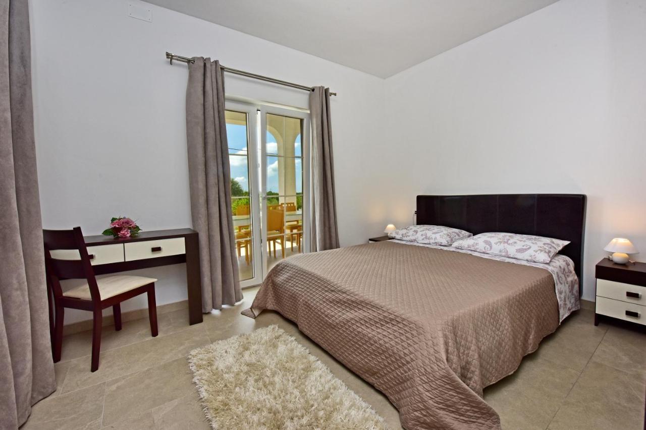 Apartman Melita Porec Ngoại thất bức ảnh